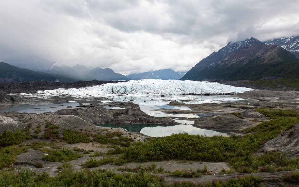 Le temps peut changer très vite en Alaska. Vue sur le Glacier Matanuska